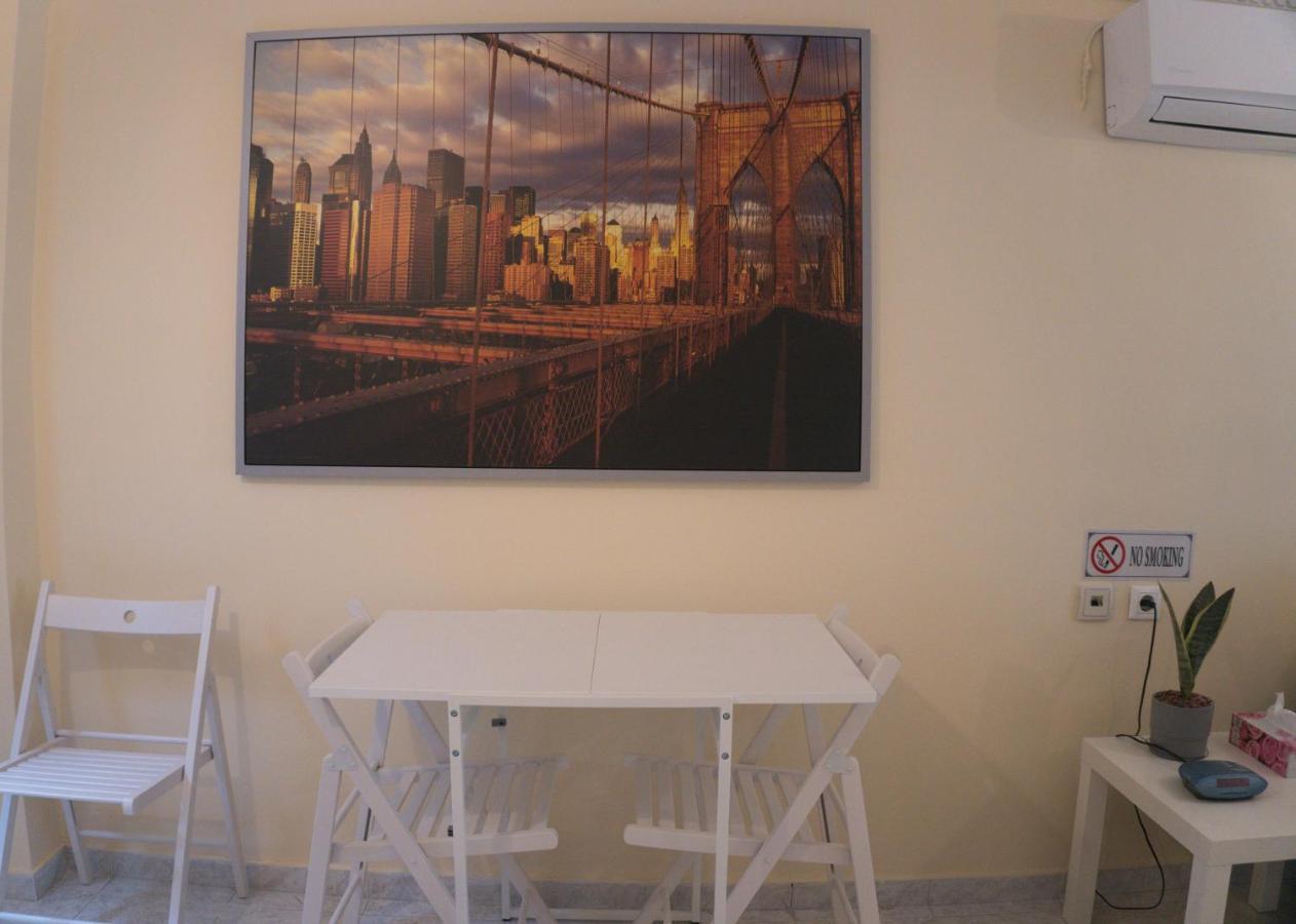 Modern Cozy Apartment In Kalamaria 外观 照片